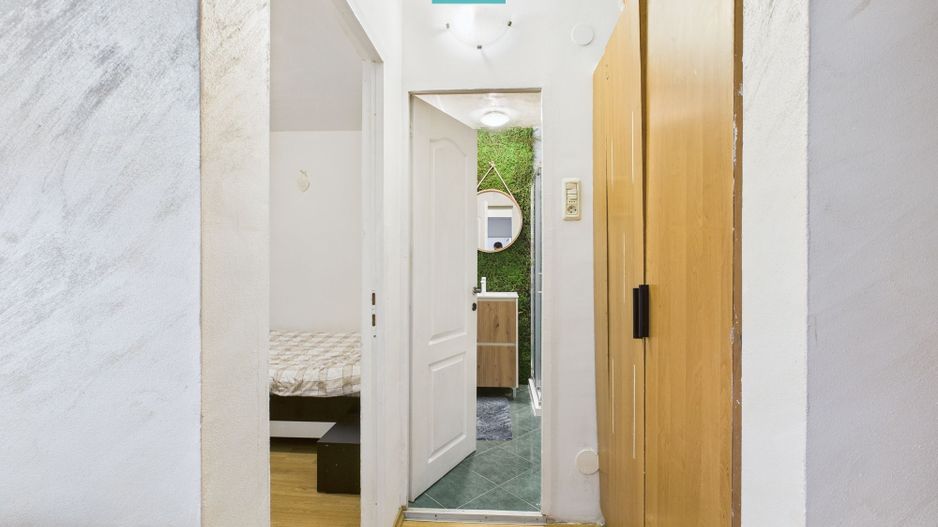 Apartament patru camere zona Confectii Arad - Poză 12