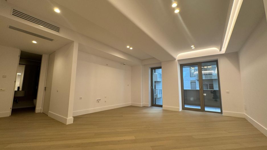 3 CAMERE LUX| 90 mp -Cortina 126| EROU IANCU NICOLAE - Poză 2