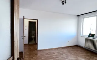 Apartament 2 camere,bloc cu lift, Str. Oștirii/Mihai Viteazul/N.Iorga - Poză 11