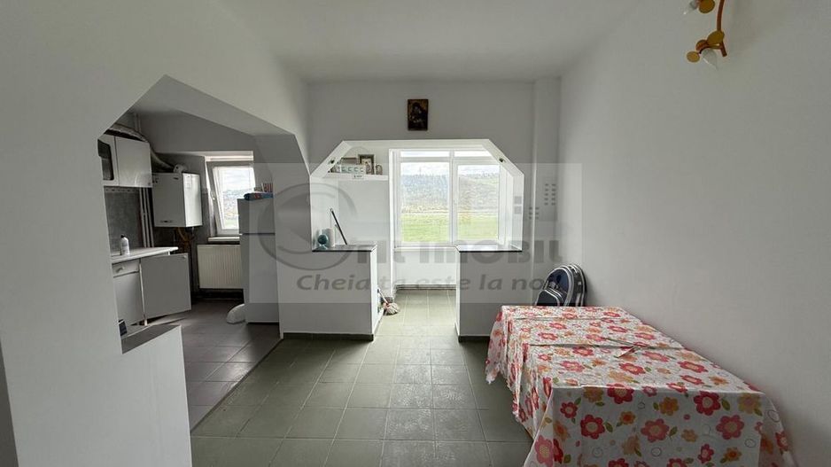 Apartament spatios cu 3 camere (107mp) - zona Dacia - 450€ - Poză 2