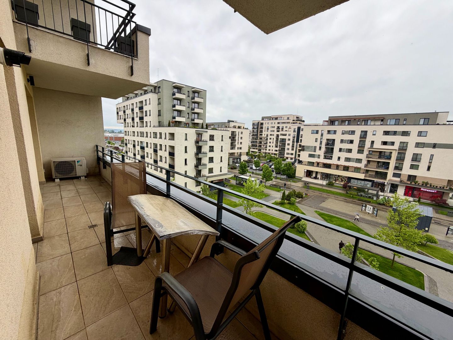 Apartament 2 camere Kasper cu vedere la pietonala - Poză 12