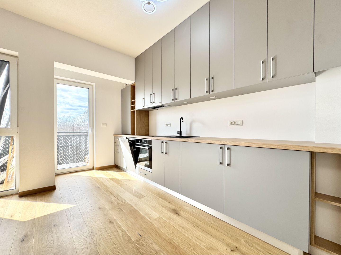 Apartament modern, 2 camere – Zona Lipovei - Poză 7