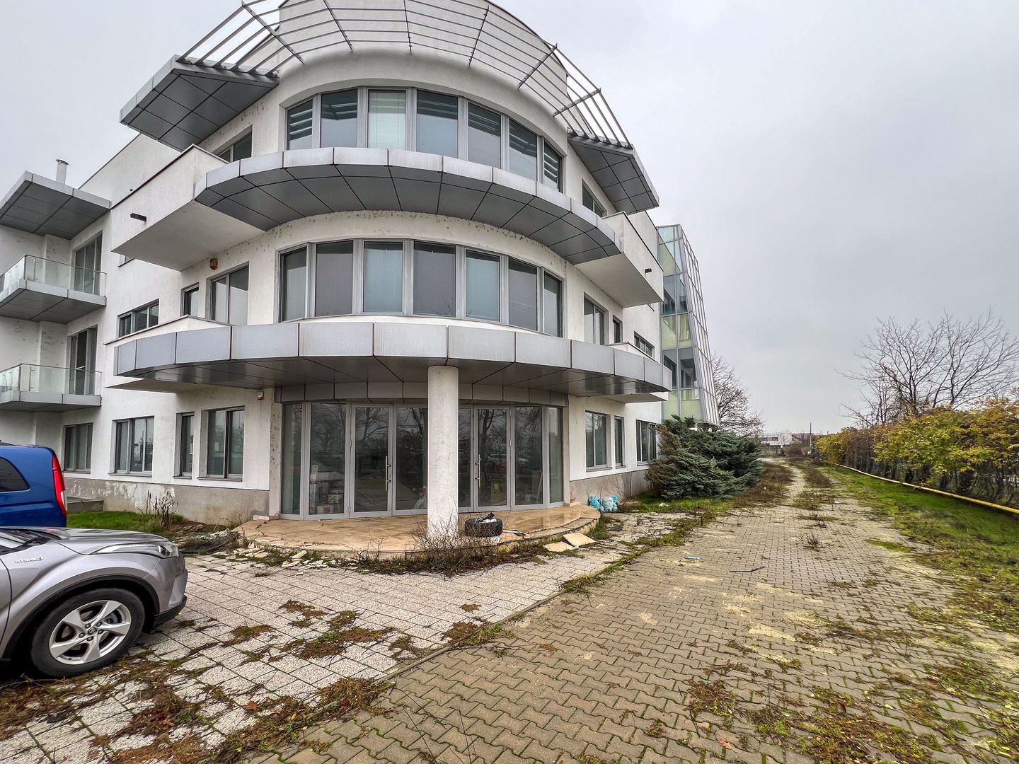 Proprietate comercială premium de vânzare- teren 3.728 mp |  Lângă A0 - Poză 3