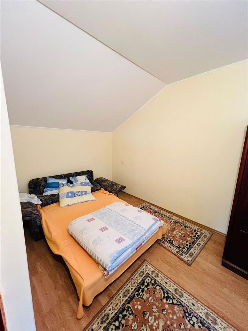 Casa in zona de dealuri - Poză 8