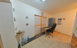 Apartament 2 camere în vilă regim P+2 | centrala proprie | mobilat | - Poză 6
