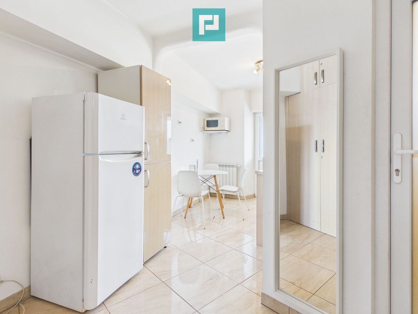 Apartament 2 camere pe Bulevardul Libertății - Poză 3