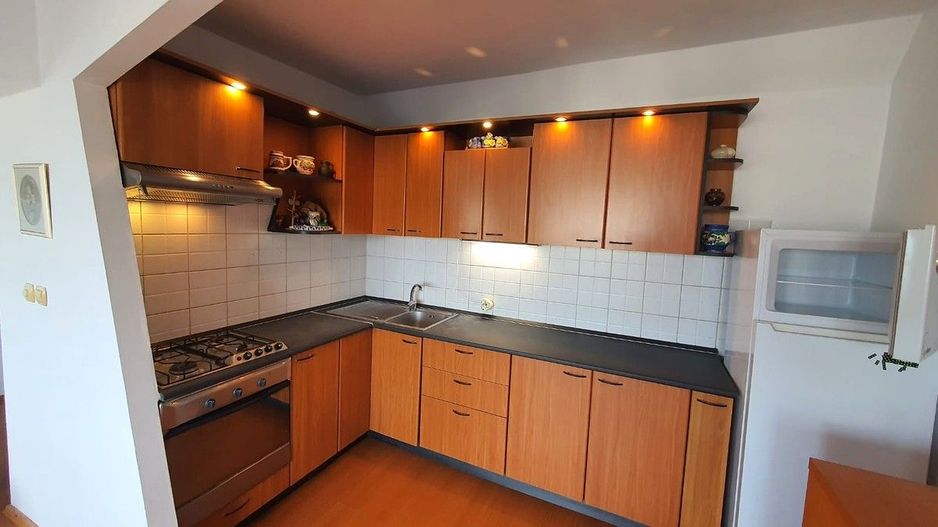 Inchiriere apartament 3 camere| Reabilitat| Vedere panoramica| Drumul Taberei - Poză 4