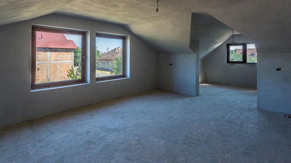 Casă în Vladimirescu, zonă liniștită, 17,5 m front stradal. - Poză 8