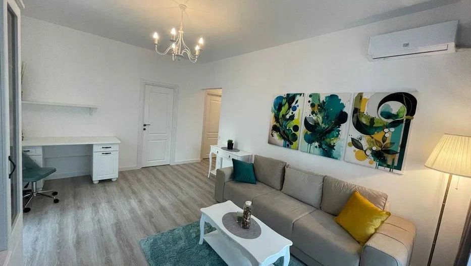 APARTAMENT DE LUX EXIGENT PLAZA MOBILAT & UTILAT CENTRALA PROPRIE - Poză 2