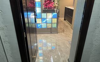 Apartament elegant 3 camere, 110 mp, vedere panoramică pe Bulevardul Decebal - Poză 19