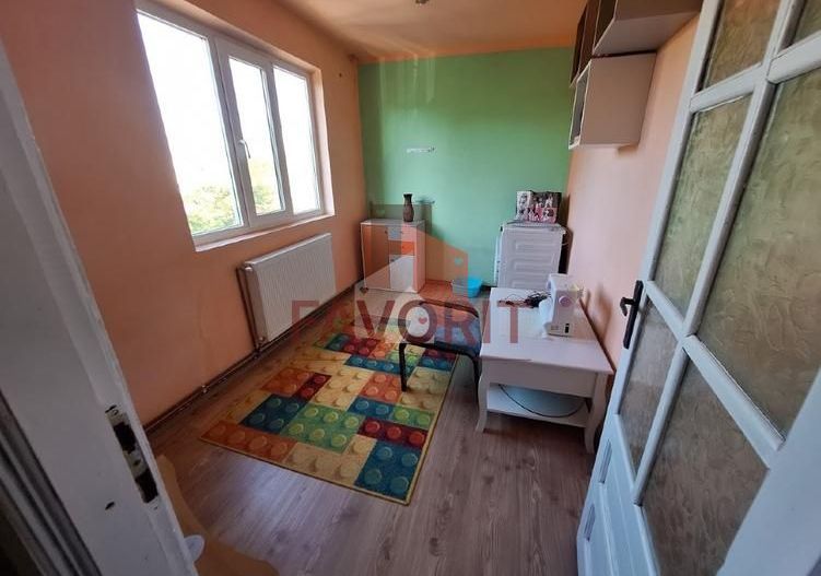 4 camere | etaj intermediar | centrala proprie | zona excelenta | - Poză 5