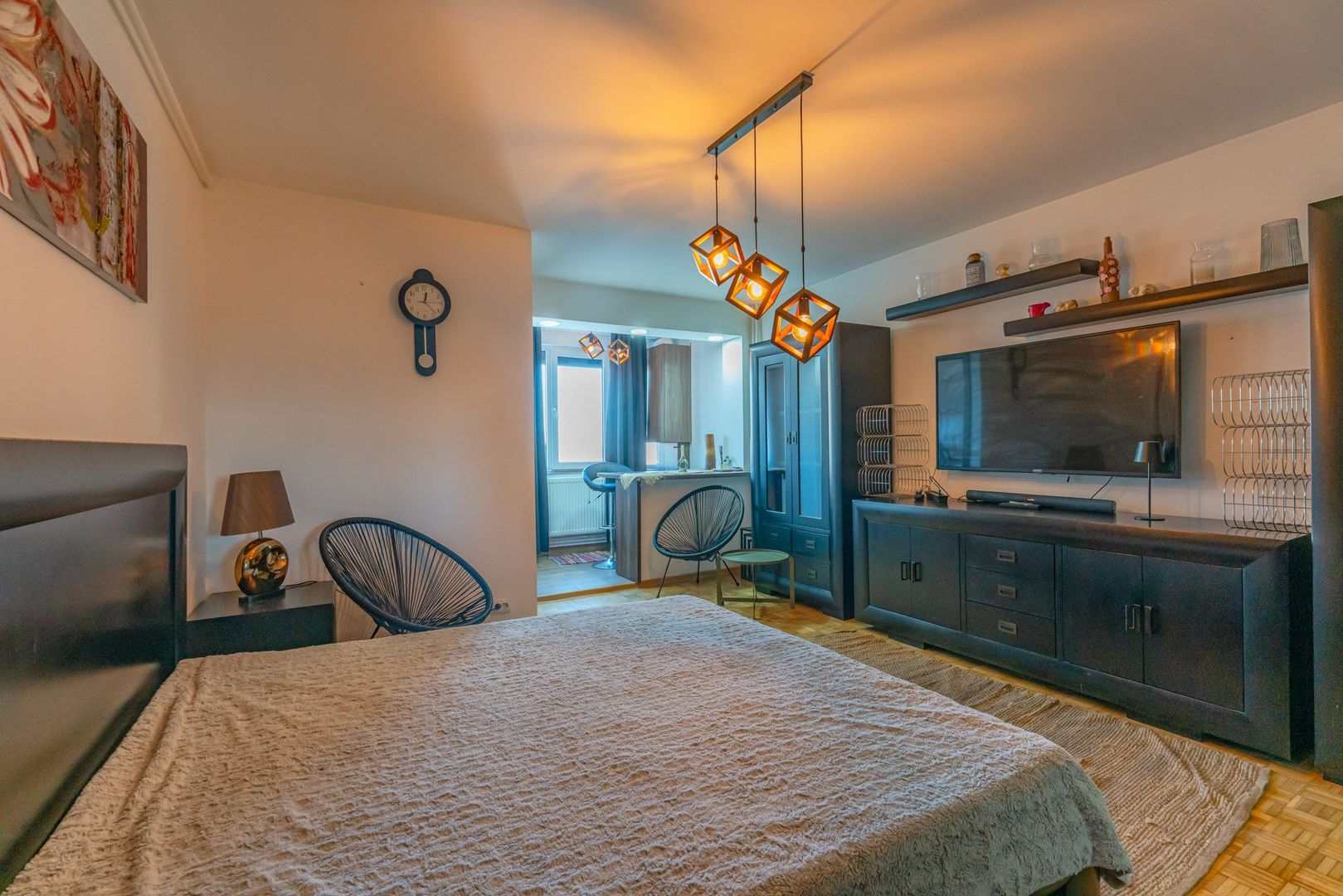 Închiriere garsonieră Brașov, Astra: Aer condiționat, centrală proprie - Poză 2