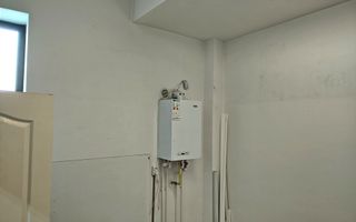 Spațiu 50 mp de inchiriat 2 intrari vitrina - vis a vis de Gara Mare - Poză 5