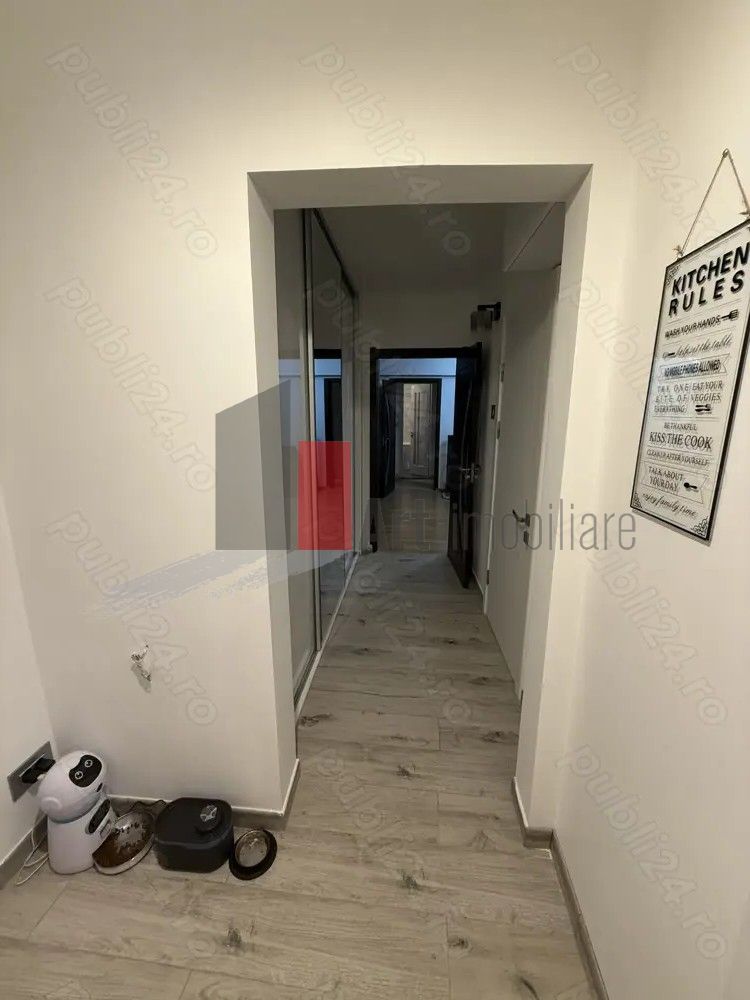 Apartament 3 camere Dristor, Piata Rm. Sarat, renovat - Poză 3