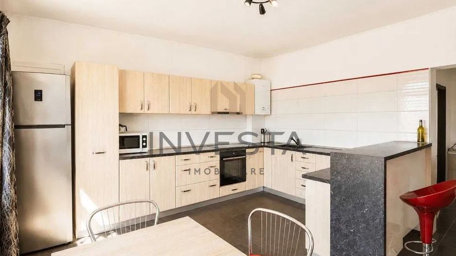 Casa de 97 mp utili cu curte proprie de 144 mp si terasa, Zorilor - Poză 2