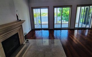 Vilă cu deschidere la lac I  Piscină proprie și acces rapid către București* - Poză 7