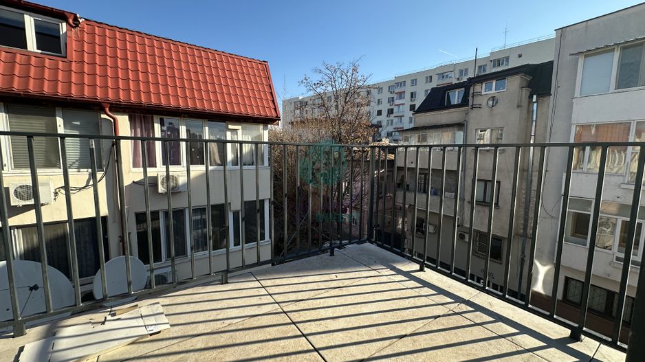 Apartament de 80 mp si TERASA DE 40 MP - Poză 1