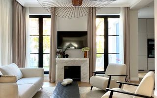 Vilă Modernă pe Două Niveluri în Floreasca- Arhitectură Contemporană și Eleganță - Poză 3