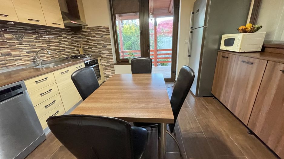 Casa moderna, frumos amenajata in zona Bogdanestilor - Poză 7