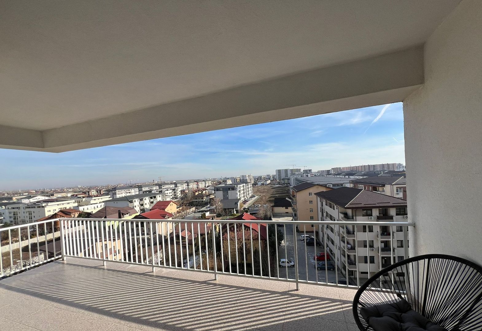 Apartament 2 camere cu terasă, parcare subterană, mobilat complet - Poză 1