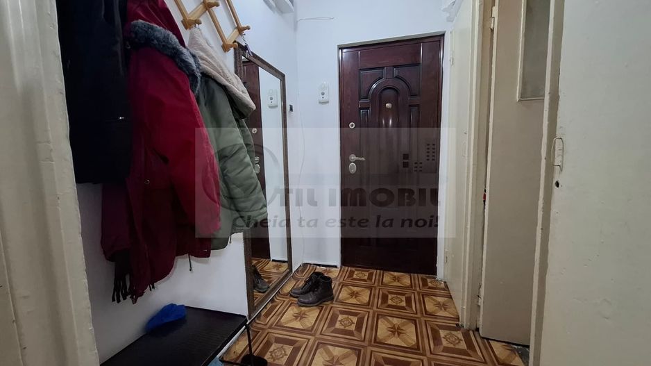 Apartament 3 camere Dacia, etaj 3, fara risc, pe mijloc - Poză 9