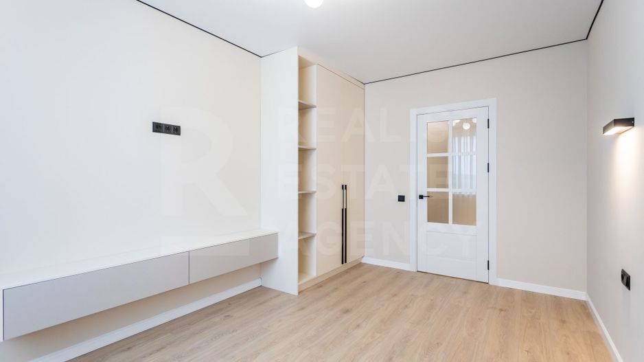 Vânzare, apartament,3 camere, Strada Nicolae Milescu Spătarul, Ciocana - Poză 14