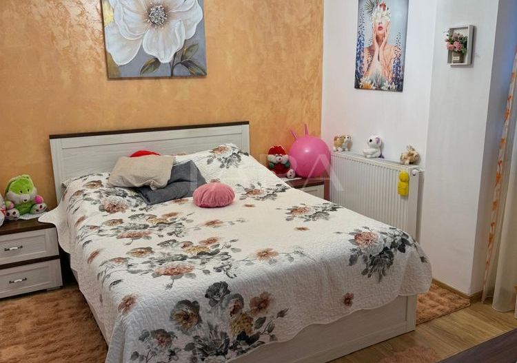 Apartament 2 camere, living, dormitor, zona Terra.. - Poză 3