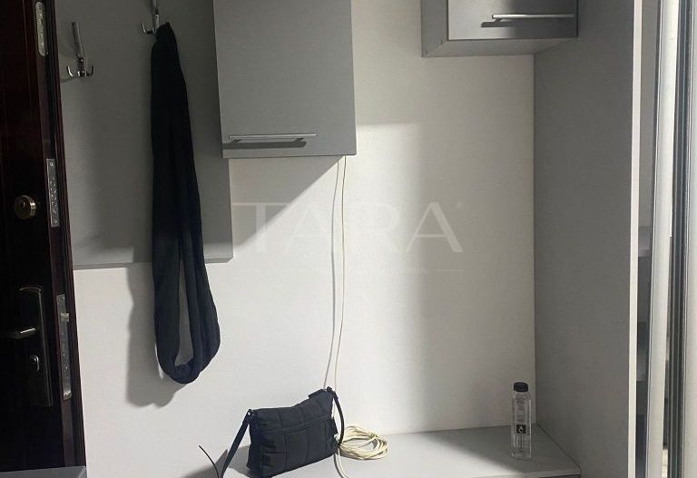 Garsoniera in zona accesibila, ideala inchiriere. - Poză 6