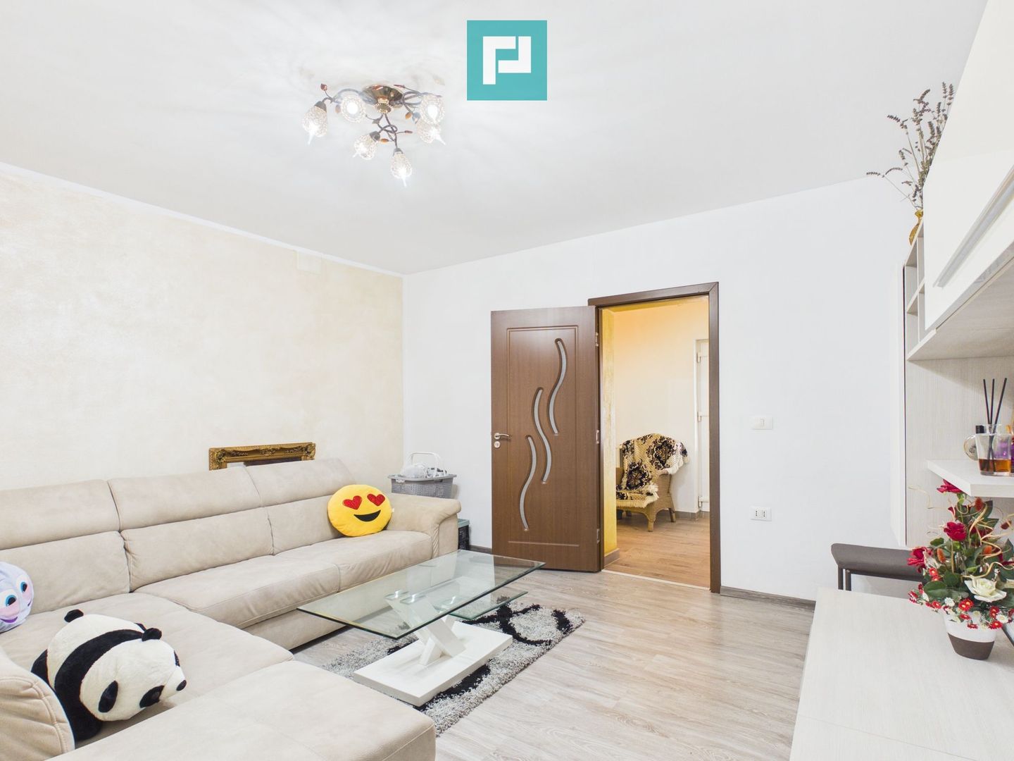 Casă solidă în Curtici cu teren de 1166 mp - Poză 10