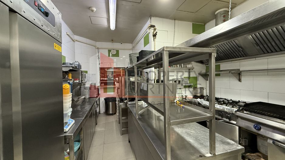 Restaurant complet mobilat si utilat, la cheie - Poză 6