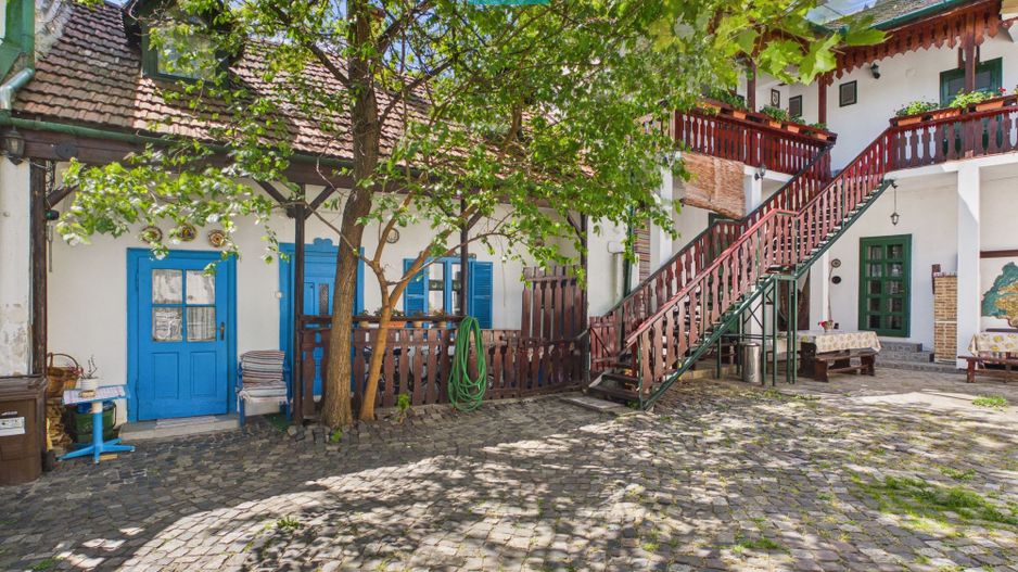 Pensiune 18 Camere cu Restaurant - Cetatea Oradea - Poză 4
