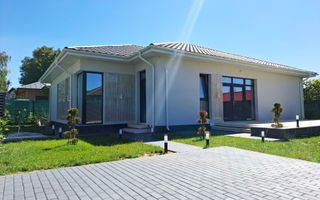 Casa cu 4 camere de vanzare, Bucov, Mica Roma - Poză 1