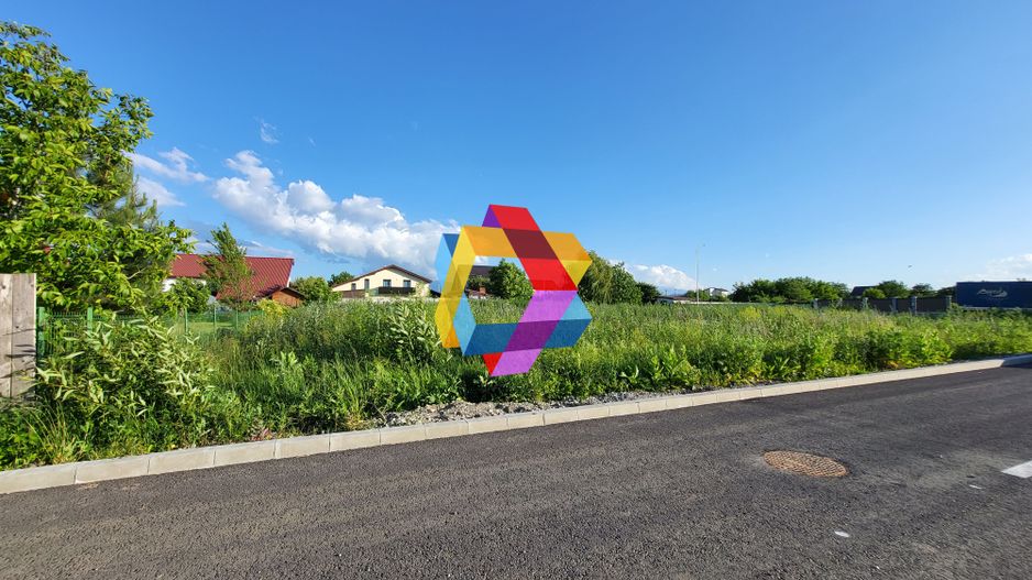 Teren autorizabil rapid cu asfalt și iluminat public - 685 mp - Poză 4