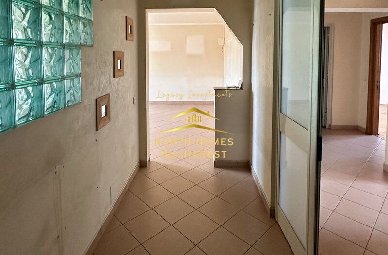 APARTAMENT 4 CAMERE DE VANZARE  Hyperion-Hala Traian - Poză 3