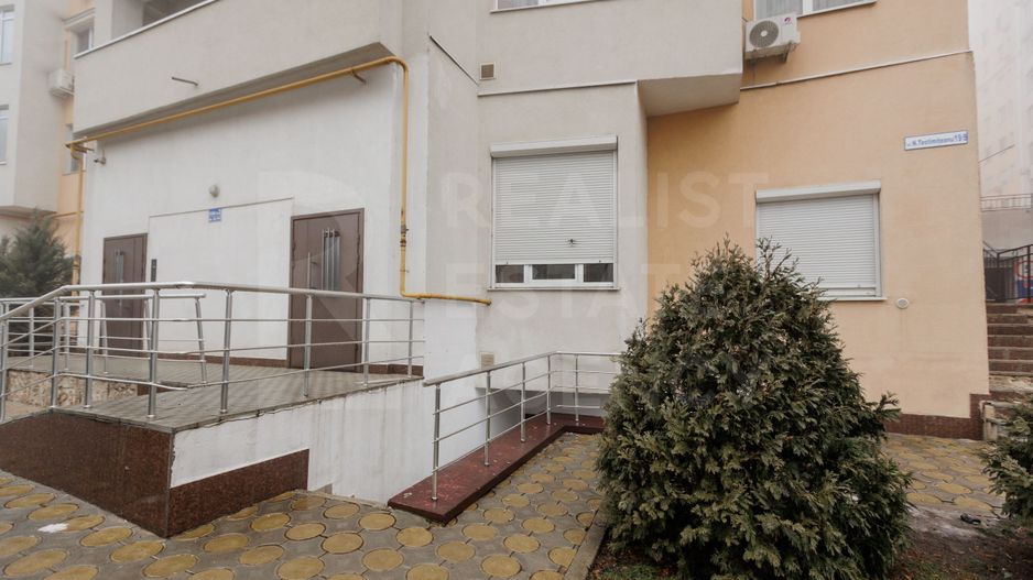 Vînzare debara 27 mp , strada Nicolae Testimițeanu, Botanica - Poză 2