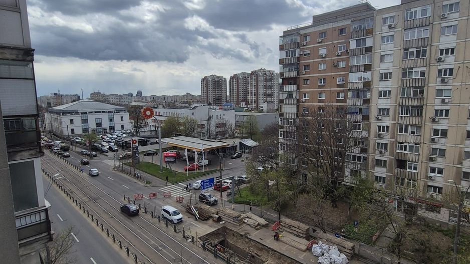 Apartament 2 Camere Dristor 3 minute metrou - Poză 1