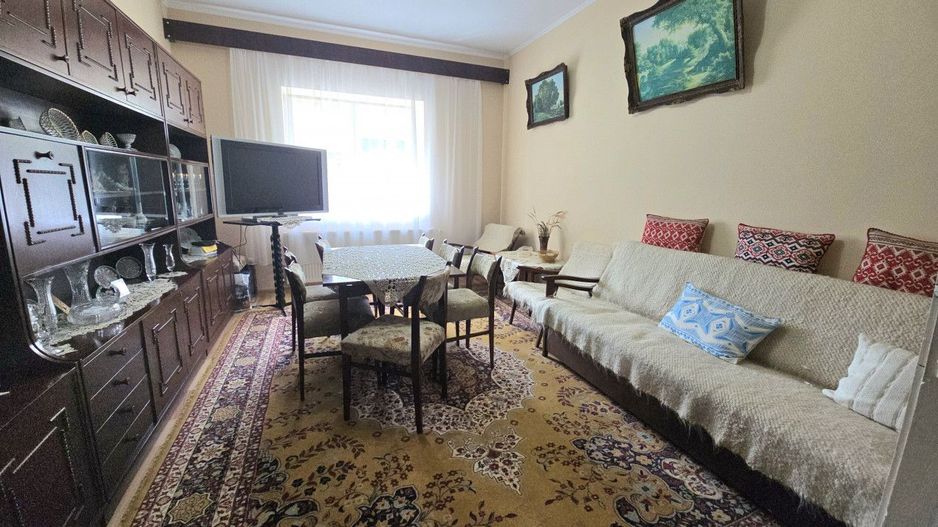 Casă cochetă cu 3 camere de vânzare, chiar în inima orașului Satu Mare! - Poză 2