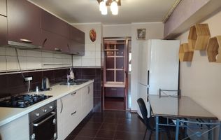 Inchiriez apartament  camere Tiglina 1.