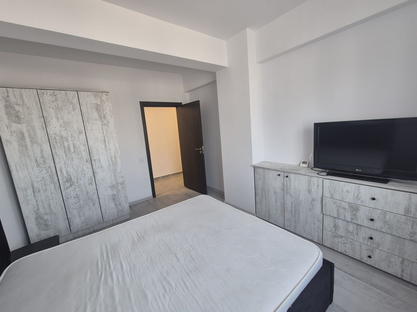 Ap 2 Camere Gata De Mutare - Poză 4