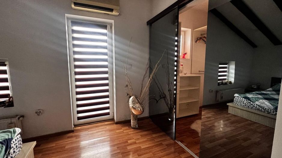 Inchiriez apartament 2 camere + dressing , langa Shopping City - Poză 5