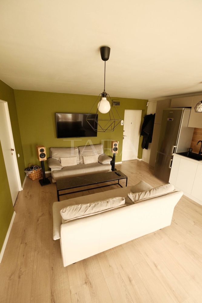 Apartament cu 2 camere, parcare subterană, zona Eroilor. - Poză 2