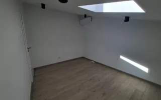 Apartament 3 Camere  in Vila , Centrala , Parcare , Totul Nou L352 - Poză 11