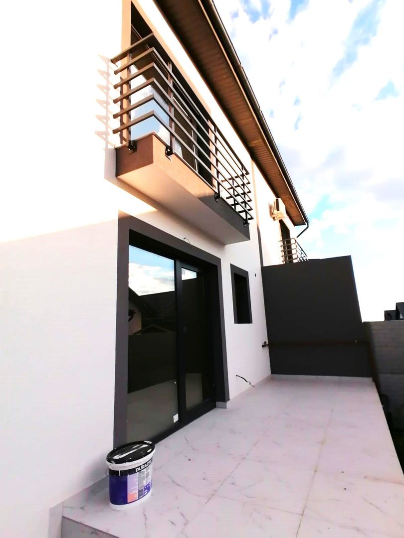Confort, stil și liniște – vilă duplex modernă în Berceni - Poză 3