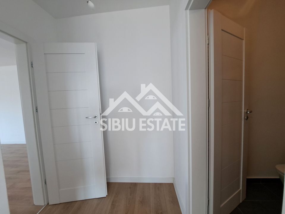 Apartament 4 camere, 2 bai bloc nou cu lift si parcare - Poză 19
