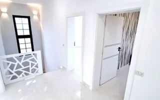 Oferim spre vanzare casa deosebita, cu 5 camere, Giroc, zona Centrala. - Poză 18