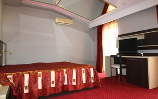 Casă individuală – Dumbrăvița, mobilata si utilata, spatii generoase. - Poză 18