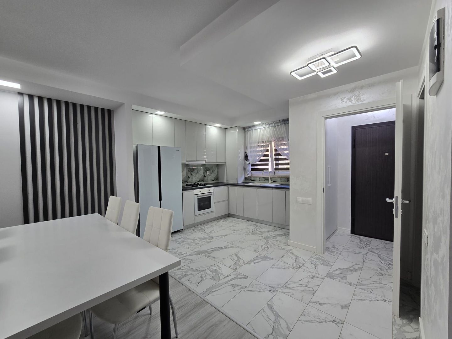 Vila 3 camere Cosmopolis - Poză 4