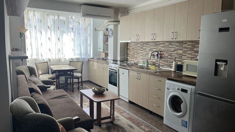 Apartament spațios cu parcare și boxă, în zona Florilor – Florești. - Poză 1