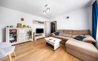 Apartament 3 camere, renovat, balcon 11 mp, etaj 1, strada Unirii! - Poză 3
