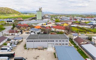 Hala industriala Codlea ,se poate impartii in doua - Poză 30